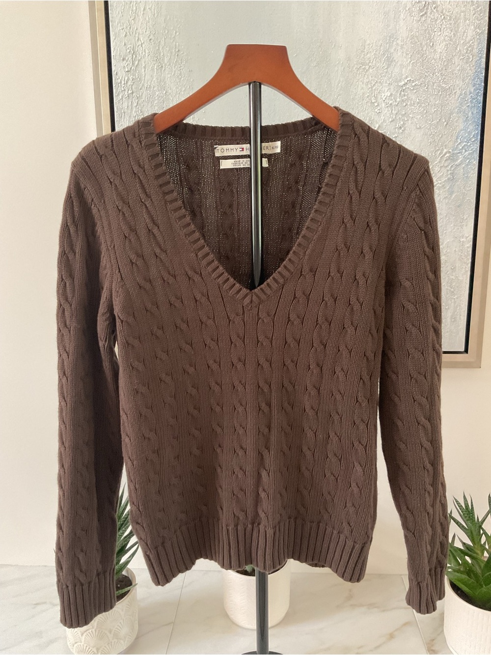 *Tommy Hilfiger *Chocolate Brown Cable Knit V-Neck Sweater